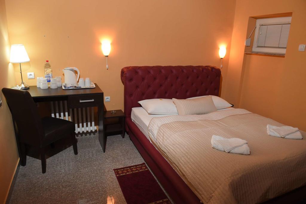 Apartment Inn Rooms نوفي ساد الغرفة الصورة