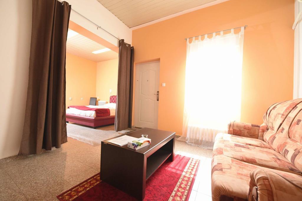 Apartment Inn Rooms نوفي ساد الغرفة الصورة