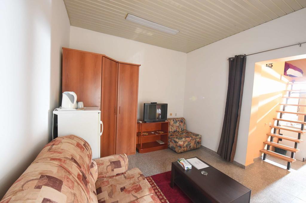 Apartment Inn Rooms نوفي ساد الغرفة الصورة
